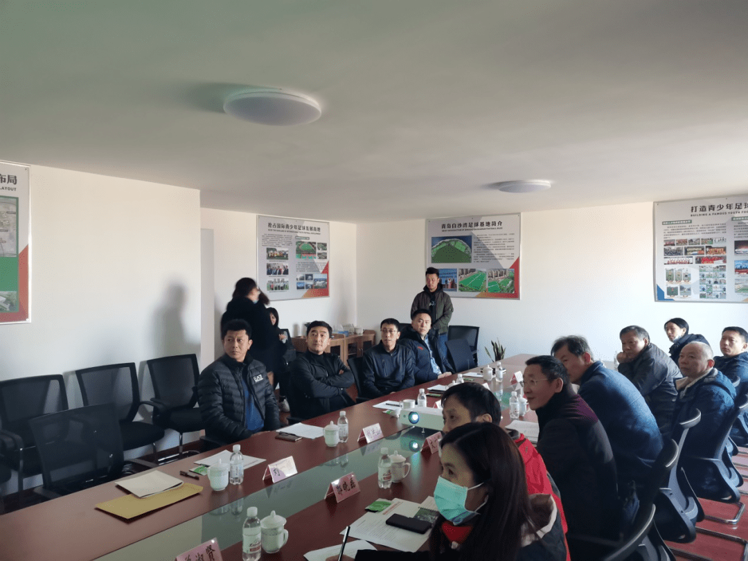 广州市体育局来青调研青少年足球训练基地‘开云电竞’(图5)
广州市体育局来青调研青少年足球训练基地‘开云电竞’(图5)