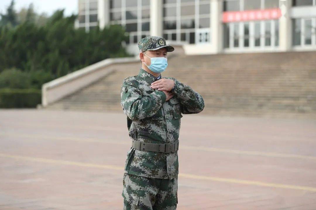 “开云电竞中国”
全员军训开始啦！努力打造“三铁”职工队伍(图6)