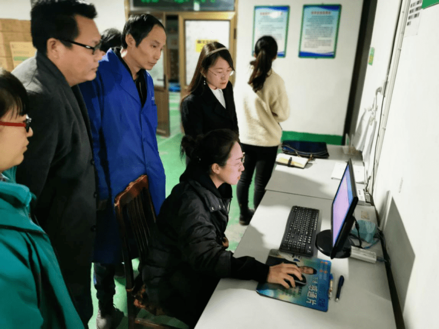 开云电竞-
【监视】白银市药品宁静义务视察员“上岗”啦!(图9) 开云电竞-
【监视】白银市药品宁静义务视察员“上岗”啦!(图9)